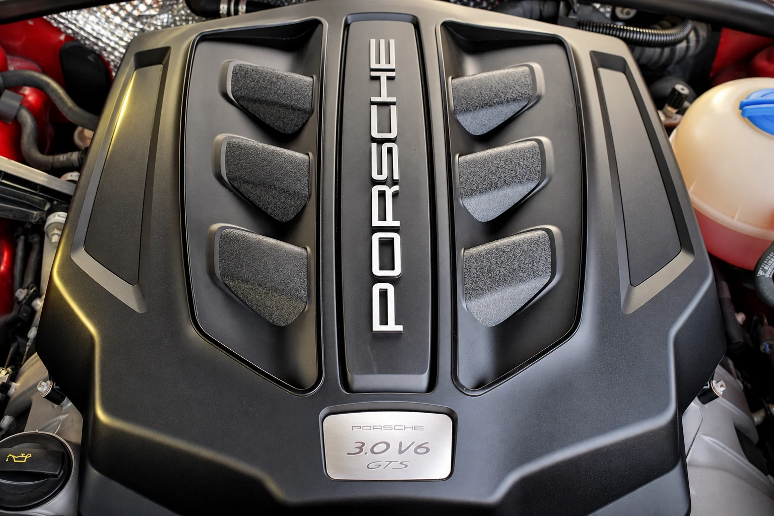 Überarbeitetes Motiv des Porsche-Motors aus unserem Fahrzeugbestand